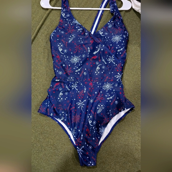 Women's Swim Suit - Picture 1 of 3